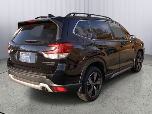 Used 2020 Subaru Forester Touring image 23