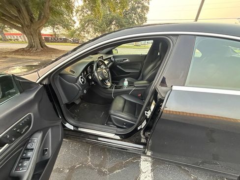 Used 2015 Mercedes-Benz CLA 250 image 14