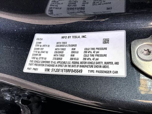 Used 2024 Tesla Model 3 Performance image 31