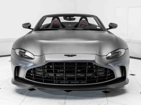 Used 2023 Aston Martin V12 Vantage Roadster image 7