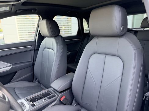 Certified 2024 Audi Q3 2.0T Premium Plus image 11