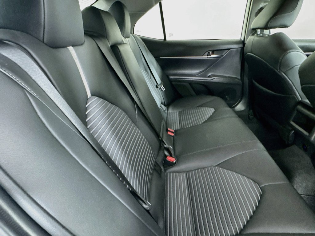 Used 2023 Toyota Camry SE FWD image 30