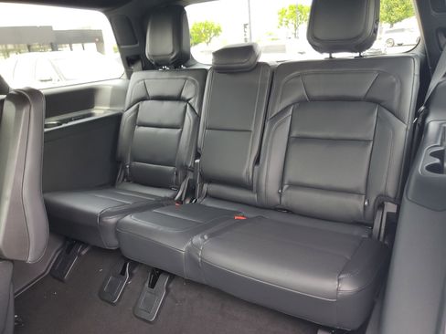 New 2026 Lincoln Navigator Reserve AWD/4WD image 31