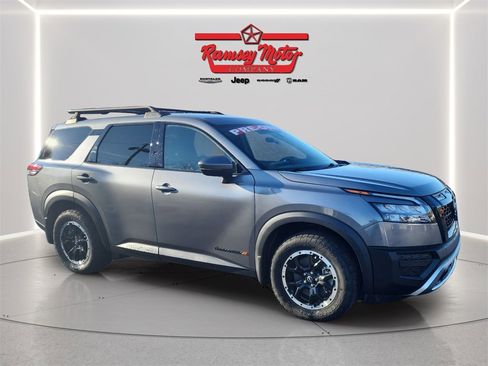 Used 2024 Nissan Pathfinder Rock Creek image 7