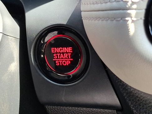 Used 2025 Honda HR-V LX image 22