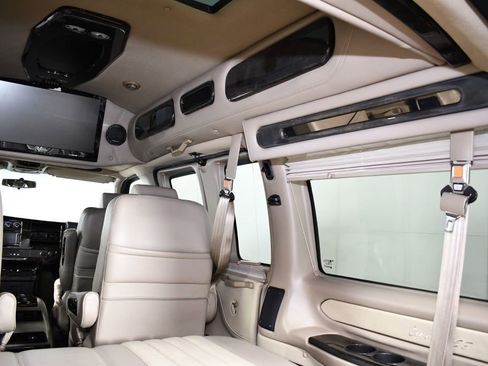 Used 2013 GMC Savana 1500 AWD image 42