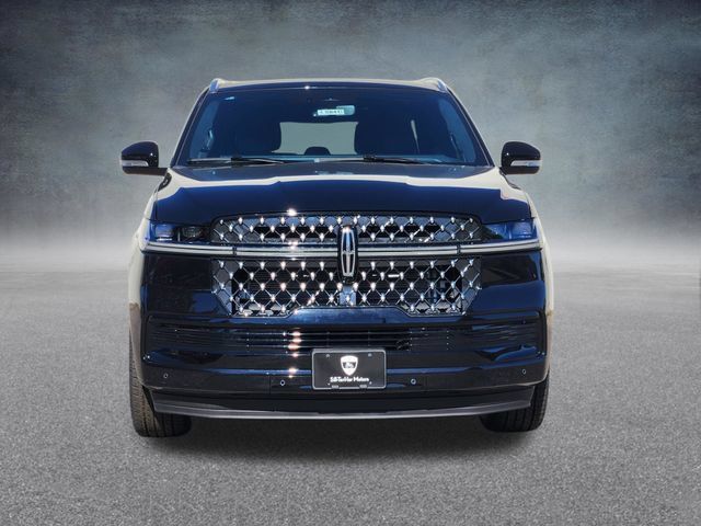 New 2027 Lincoln Navigator L Black Label AWD/4WD image 2