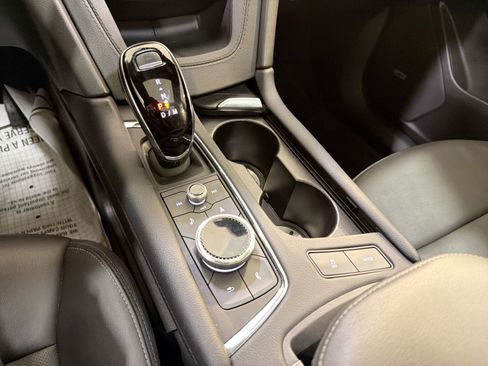 Used 2024 Cadillac XT6 Premium Luxury w/ Technology Package image 21