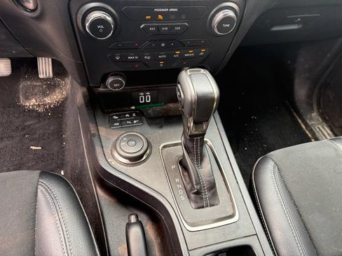 Used 2021 Ford Ranger Lariat w/ Tremor Off-Road Package AWD/4WD image 23