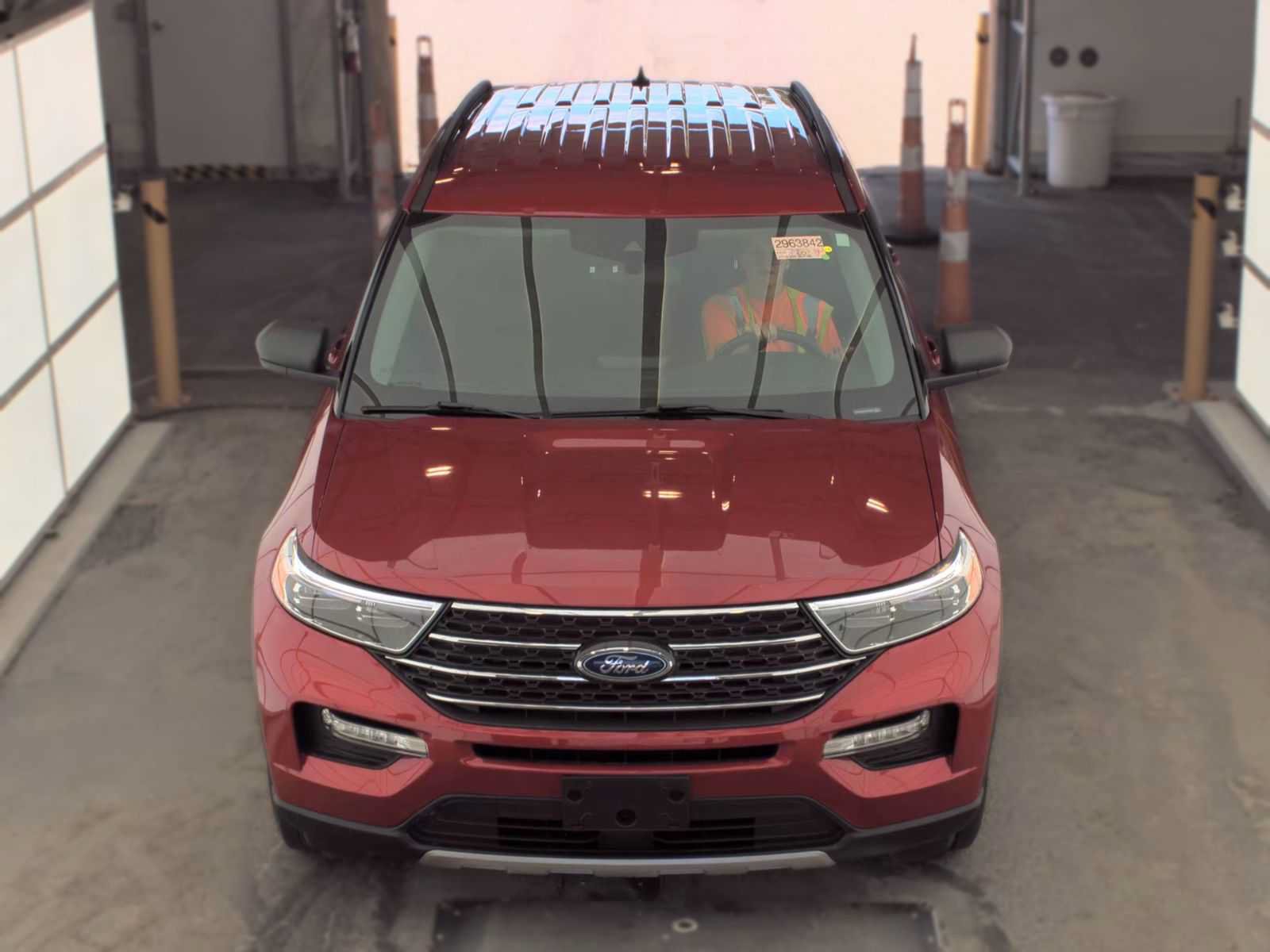 Used 2024 Ford Explorer XLT w/ Equipment Group 202A AWD/4WD image 4