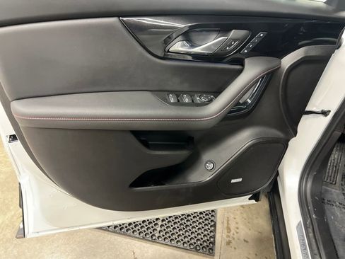 Certified 2024 Chevrolet Blazer RS w/ Driver Confidence II Package image 14