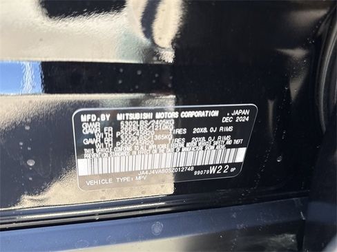 New 2025 Mitsubishi Outlander SE image 29