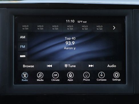 Used 2019 Chrysler Pacifica Touring image 25