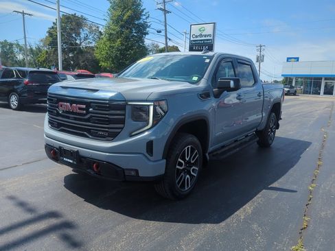 Certified 2024 GMC Sierra 1500 AT4 w/ Technology Package AWD/4WD image 4