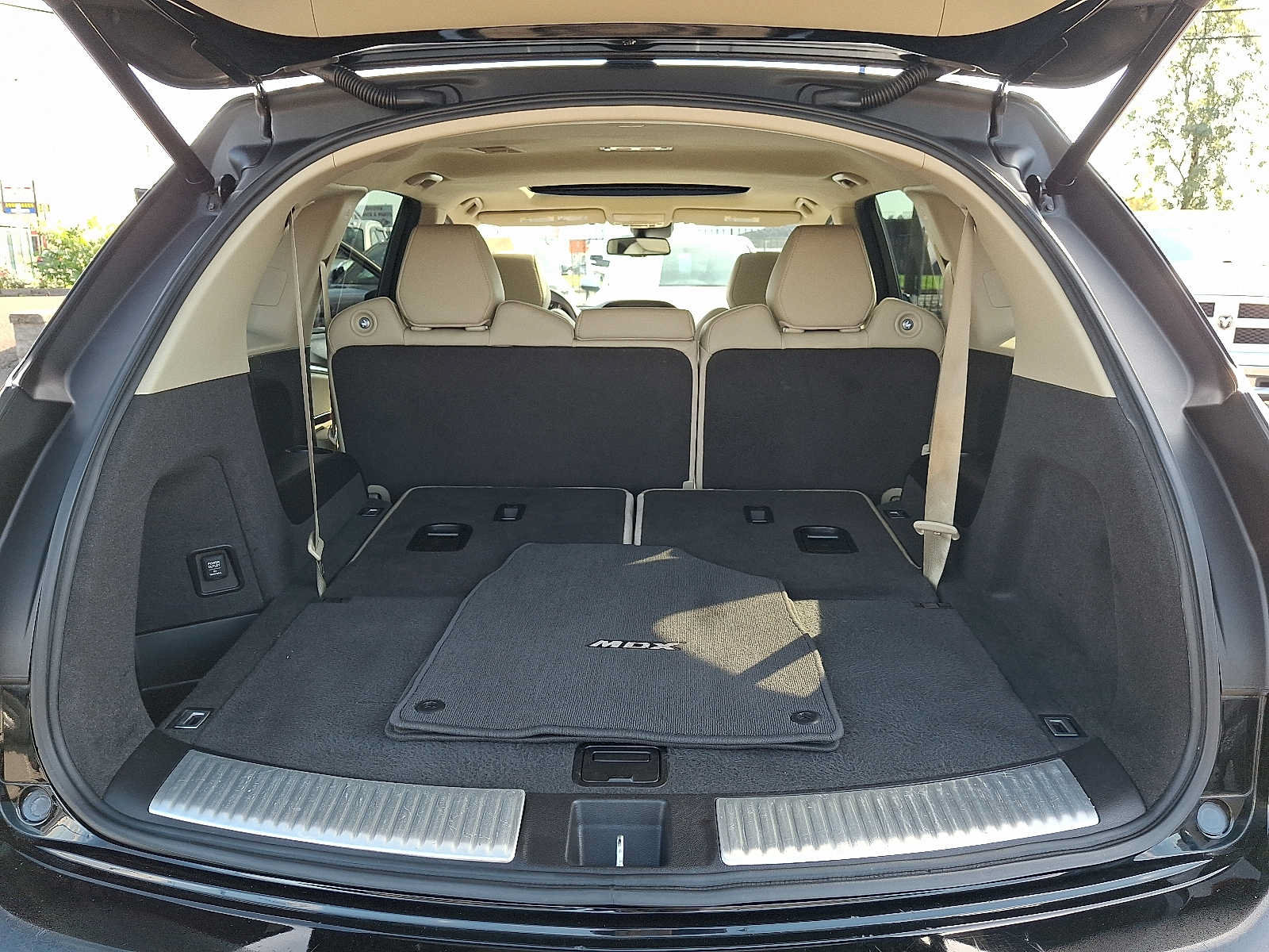 Used 2015 Acura MDX w/ Technology Package AWD/4WD image 28