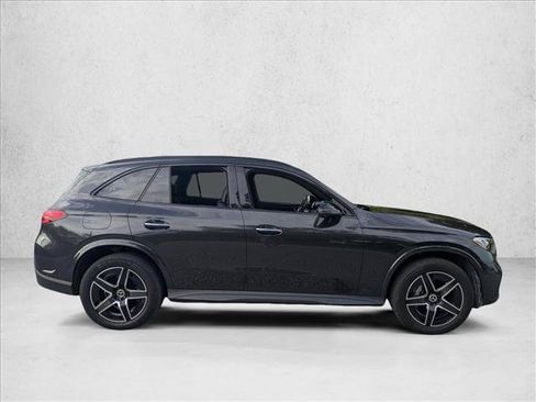Used 2025 Mercedes-Benz GLC 300 image 5