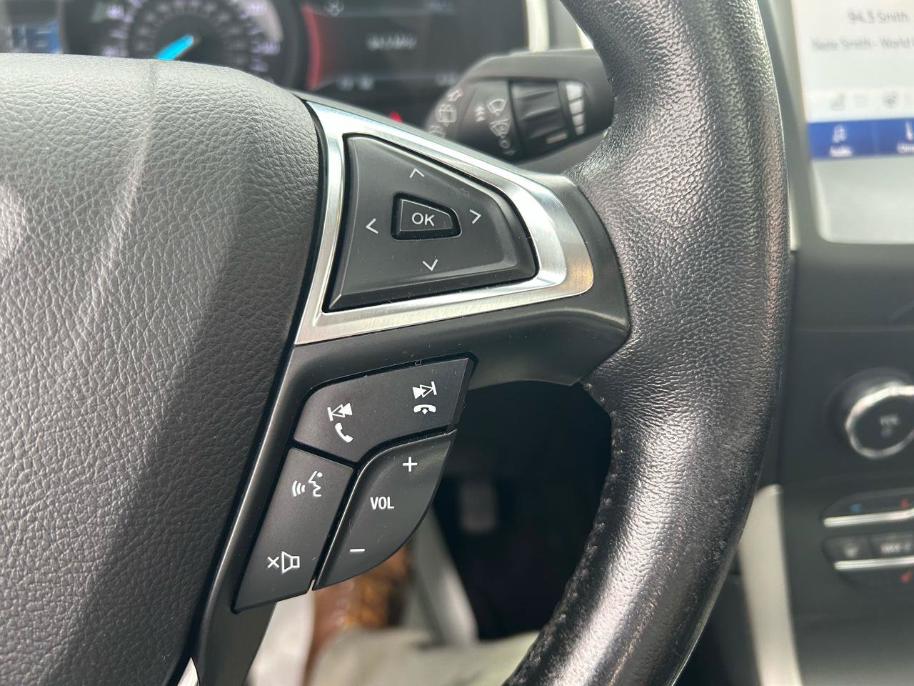 Used 2020 Ford Edge SEL w/ Convenience Package AWD/4WD image 20