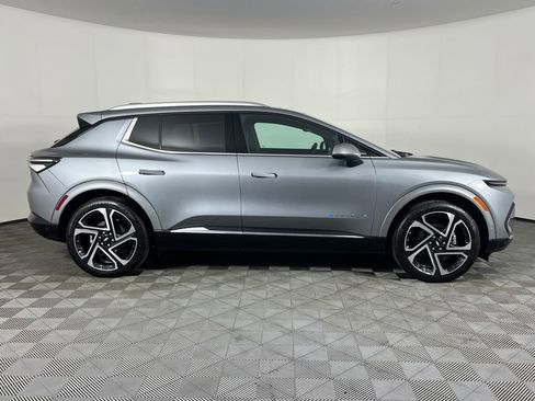 New 2026 Chevrolet Equinox EV LT image 5