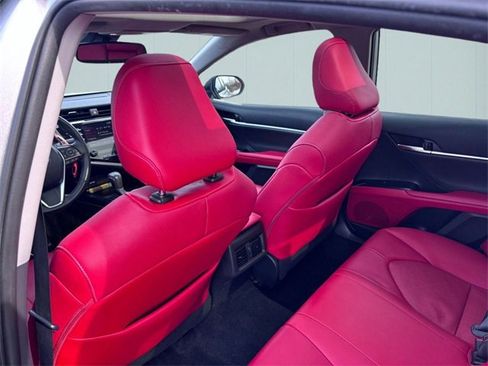 Used 2020 Toyota Camry XSE image 29