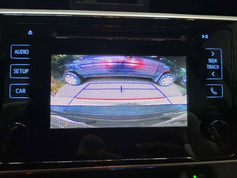 Used 2019 Toyota Corolla LE image 12