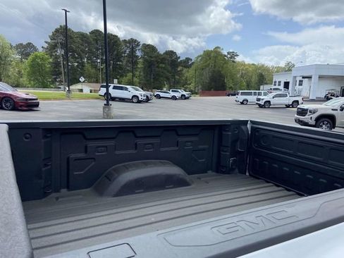Certified 2025 GMC Sierra 3500 SLE w/ SLE Convenience Package AWD/4WD image 10