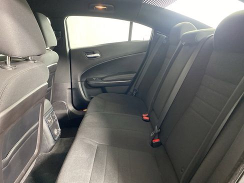 Used 2014 Dodge Charger SE w/ Sport Appearance Group image 14