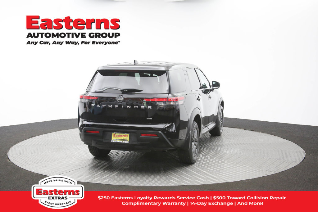 Used 2024 Nissan Pathfinder S AWD/4WD image 37