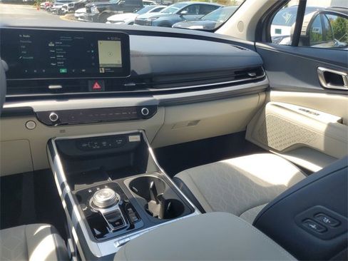 New 2026 Kia Carnival EX image 13