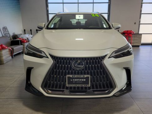 Certified 2024 Lexus NX 250 FWD w/ Premium Package image 8