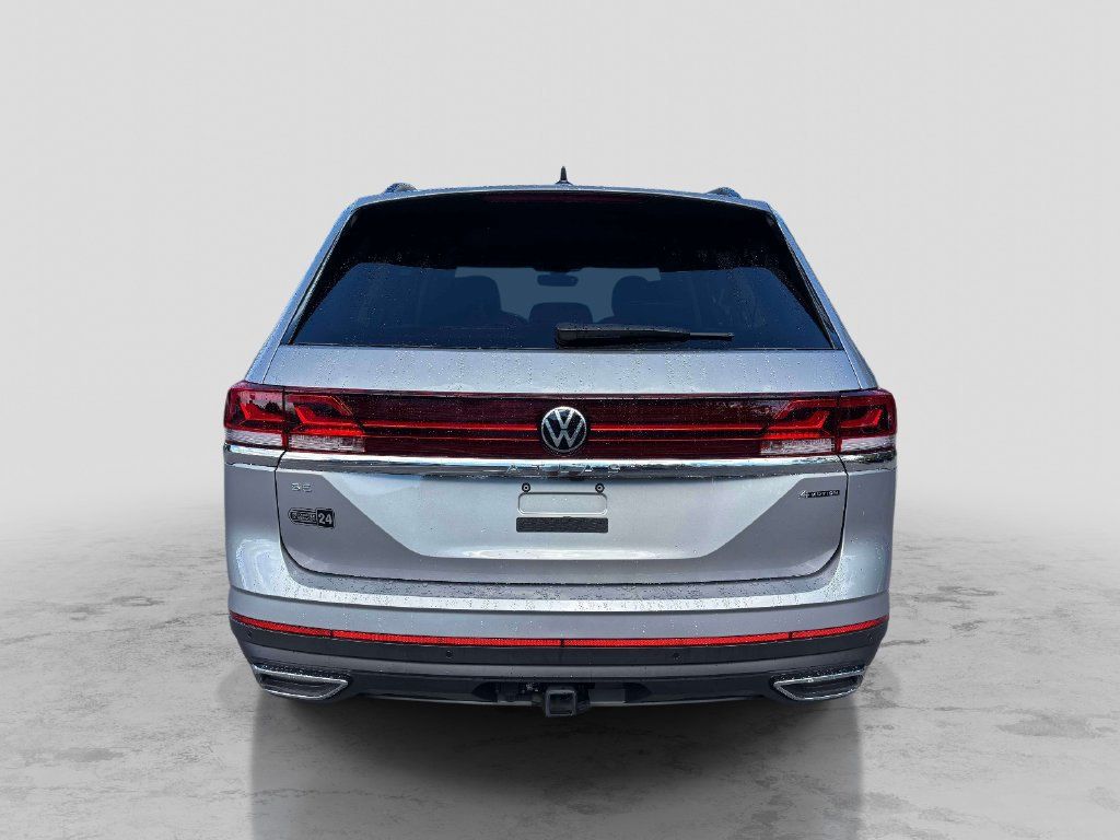 Used 2026 Volkswagen Atlas SE AWD/4WD image 4