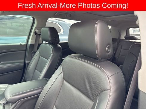 Used 2020 GMC Acadia SLT w/ Trailering Package FWD image 15