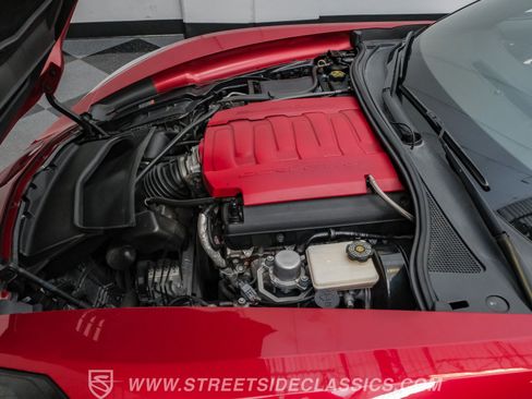 Used 2015 Chevrolet Corvette Stingray Coupe RWD image 3
