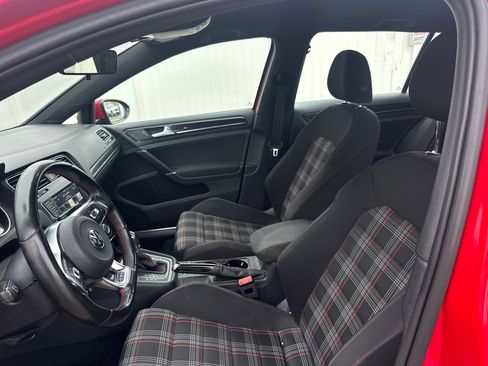 Used 2017 Volkswagen GTI S image 12