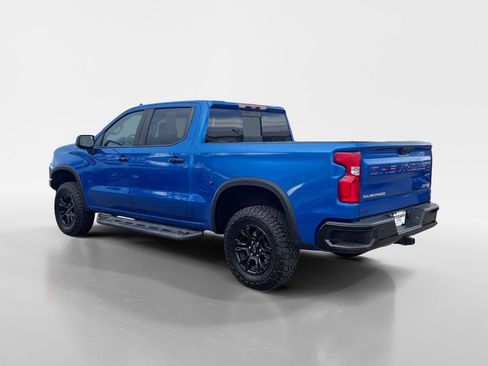 Used 2023 Chevrolet Silverado 1500 ZR2 image 3