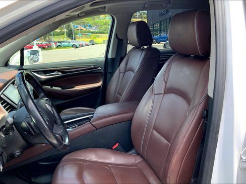 Used 2018 Buick Enclave Avenir w/ Avenir Technology Package FWD image 22