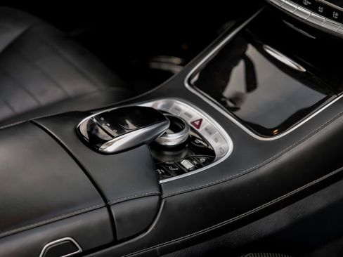 Used 2019 Mercedes-Benz S 560 4MATIC Sedan image 29