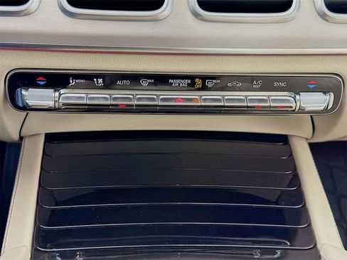 Used 2020 Mercedes-Benz GLE 350 4MATIC image 19