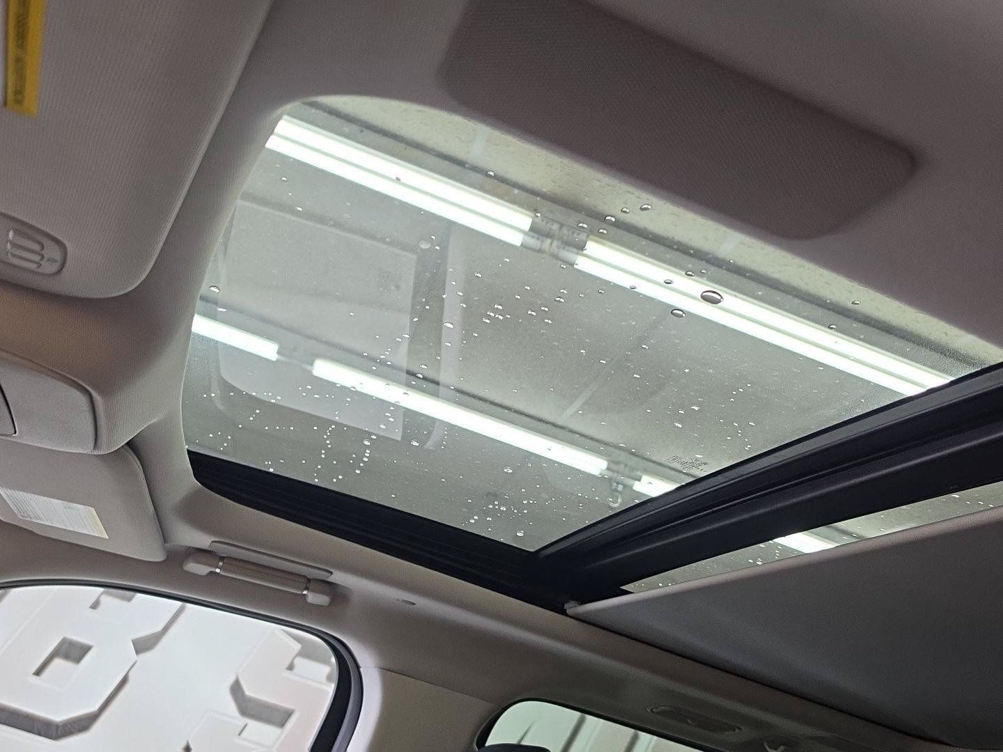 Certified 2025 Lincoln Navigator Reserve AWD/4WD image 8