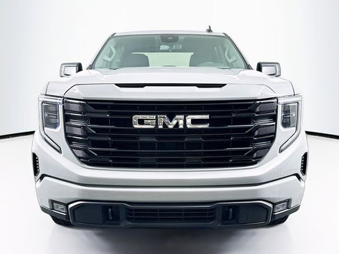 Used 2024 GMC Sierra 1500 Elevation image 2