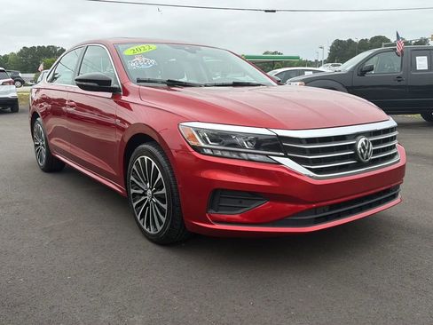 Used 2022 Volkswagen Passat 2.0T FWD image 7