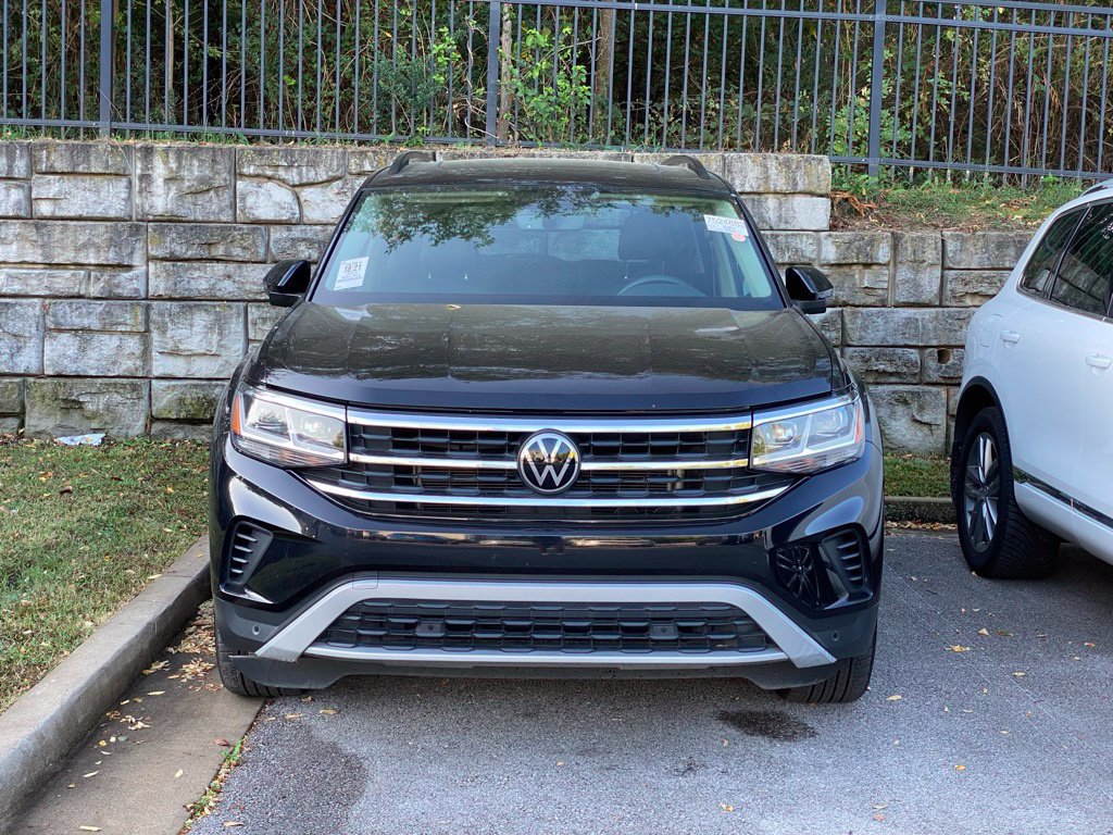 Used 2023 Volkswagen Atlas SE FWD image 2