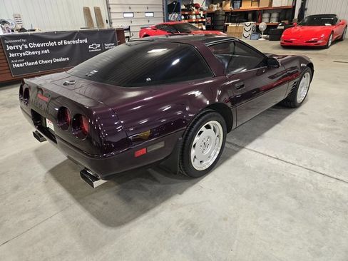 Used 1992 Chevrolet Corvette Coupe image 5