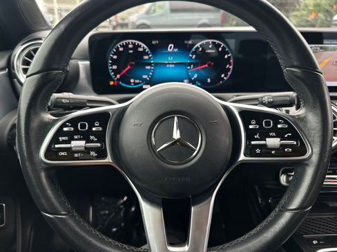 Used 2021 Mercedes-Benz A 220 image 21