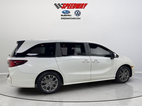 Used 2025 Honda Odyssey Touring image 10