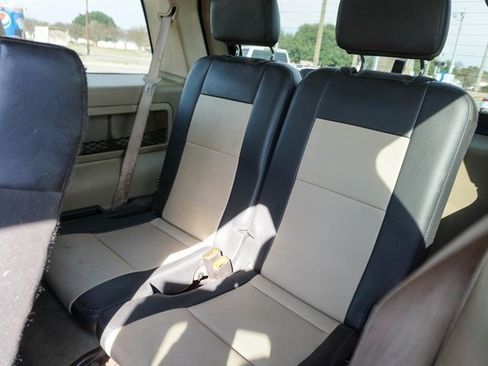 Used 2010 Ford Explorer Eddie Bauer image 10