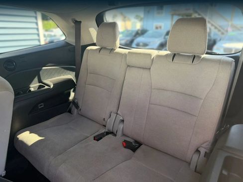 Used 2021 Honda Pilot LX image 37
