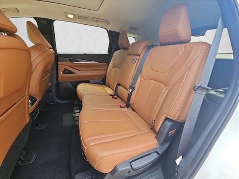 Used 2023 INFINITI QX60 Sensory w/ Vision Package AWD/4WD image 17