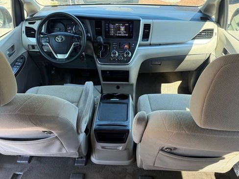 Used 2017 Toyota Sienna LE w/ Protection Package AWD/4WD image 24