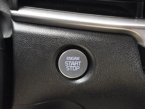 Used 2024 Kia Sorento LX image 29