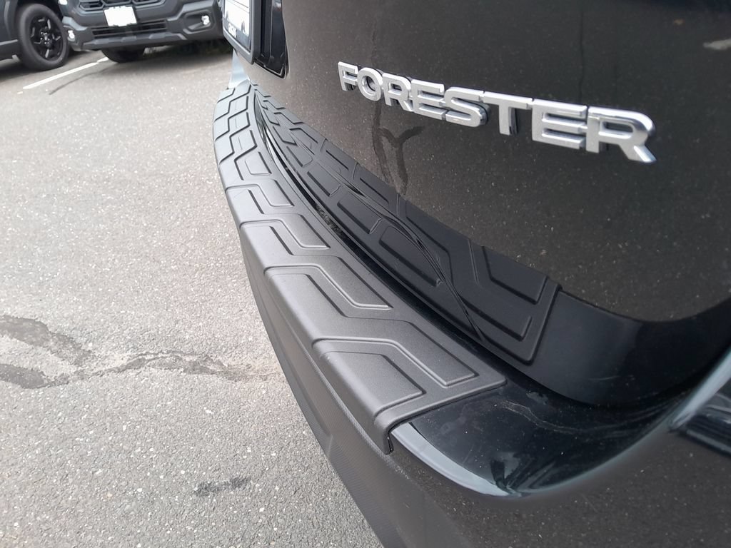Used 2023 Subaru Forester Premium AWD/4WD image 42